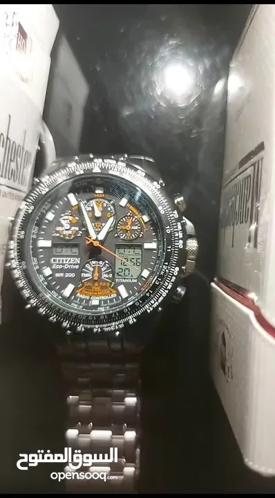 ساعة سيتزين ياباني  Eco-Drive WR200