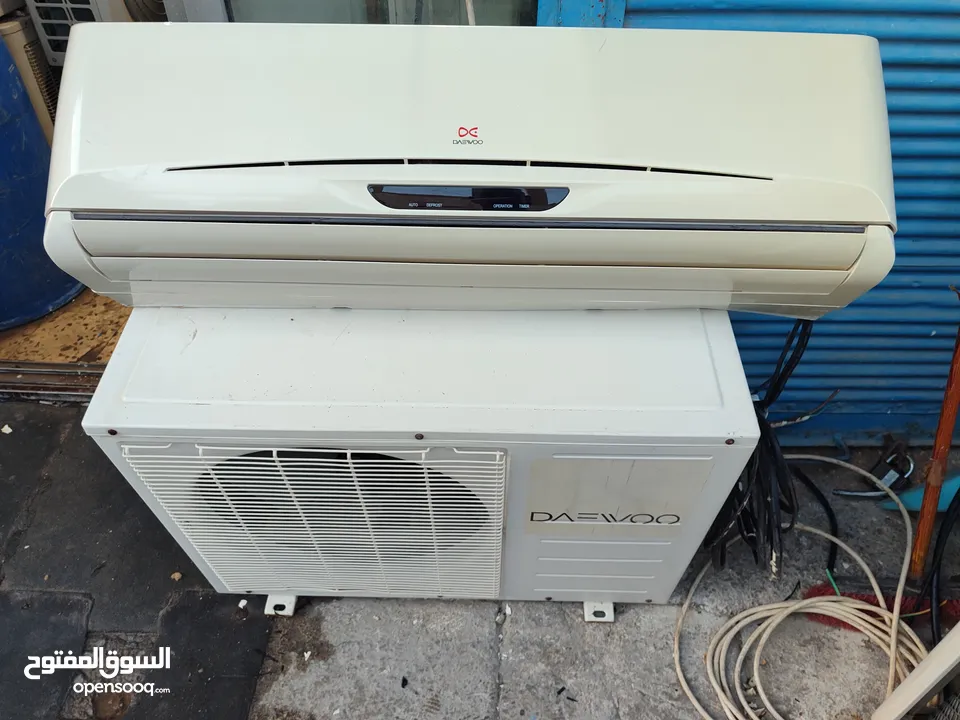 مكيفات طن ونص/ عادي، في حالة ممتازة شامل التركيب