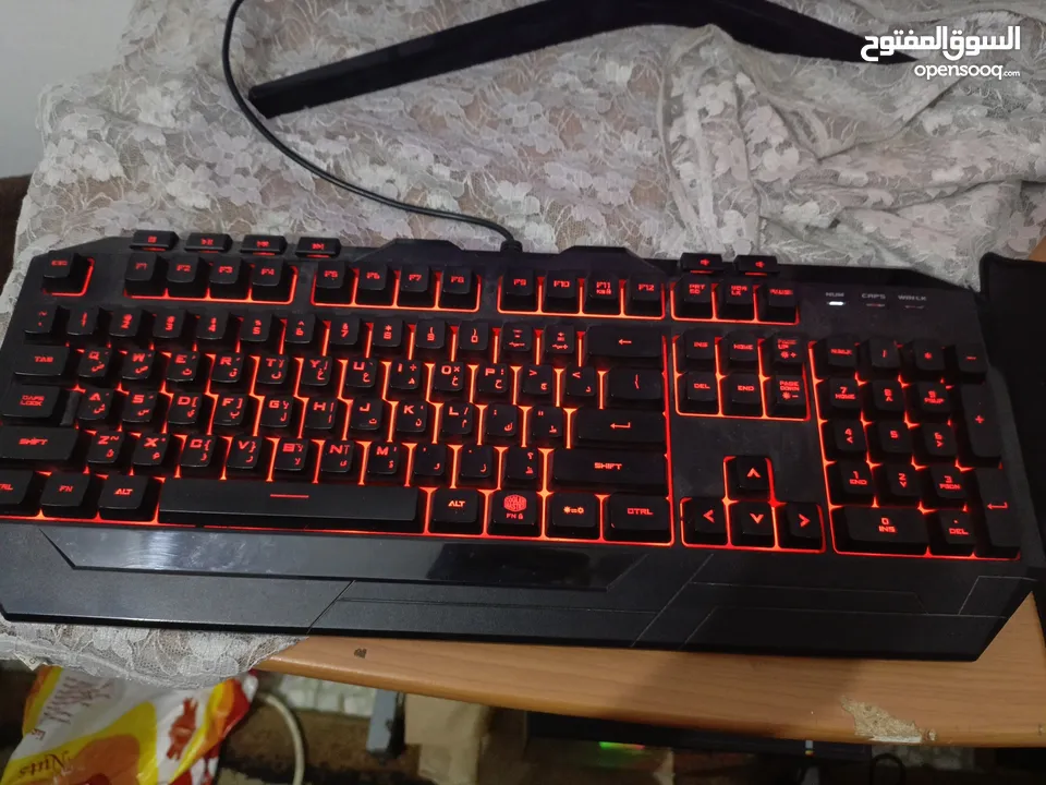 pc gaming العاب للبيع جهاز نضيف وتابع الوصف