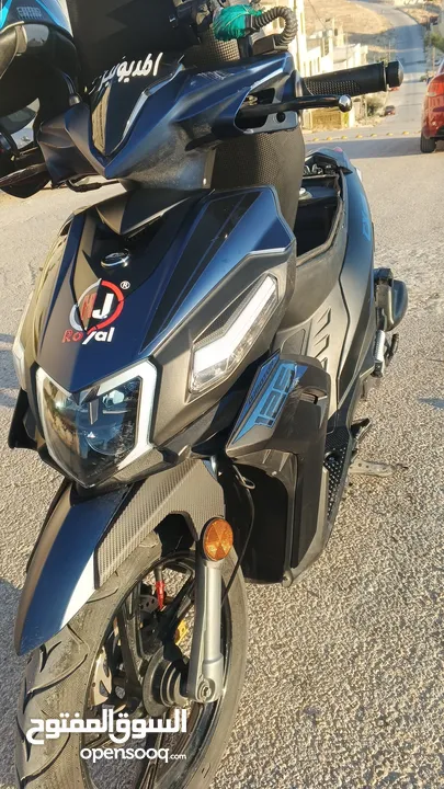 سكوتر QJ 125 cc موديل 2022