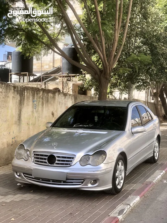 مرسيدس c220 اصل عمومي موديل 2006 بحالة ممتازة