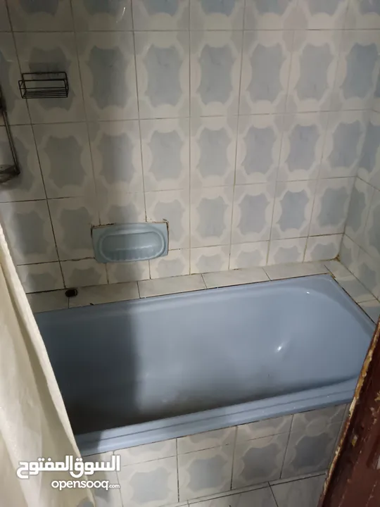 عمارة ثلاث طوابق للبيع في المنارة بسعر لقطة