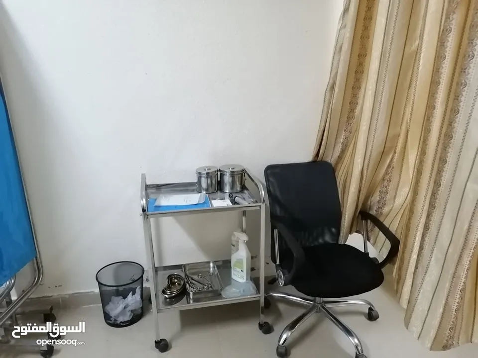 عيادة طب عام وعيادة نسائية للبيع