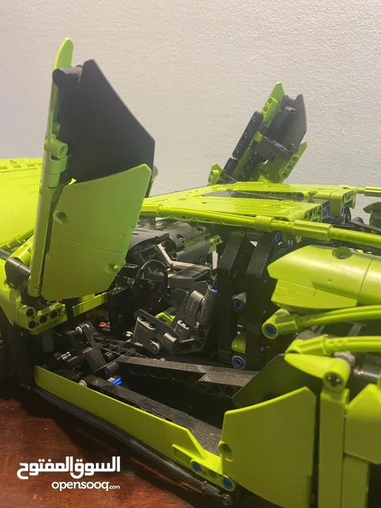 Lamborghini Sián FKP 37 1:8 Ferrari Daytona SP3 - High-Detail Technic-Style Construction Model
