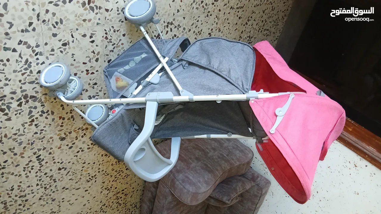 عربايه اطفال بحال الوكاله استخدام بسيط جدآ النوع امريكيه