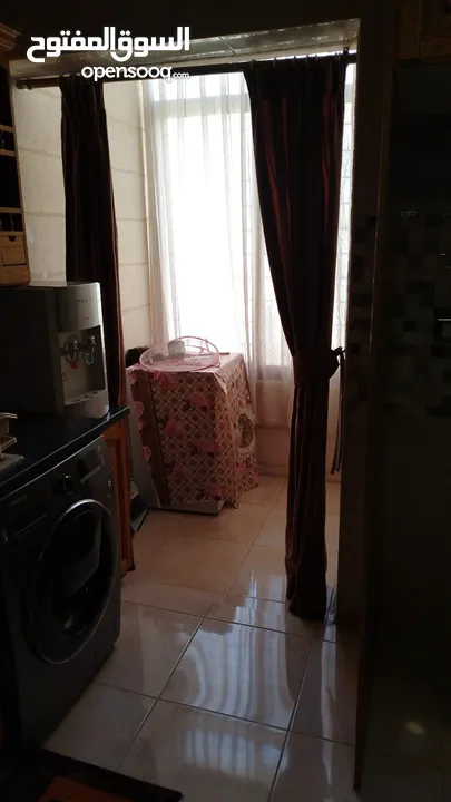 شقه مميزه للإيجار السنوي باحسن المواقع في عمان بسعر مميز