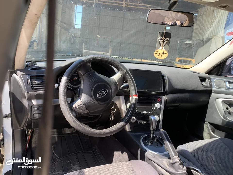 Subaro b4 سوبارو
