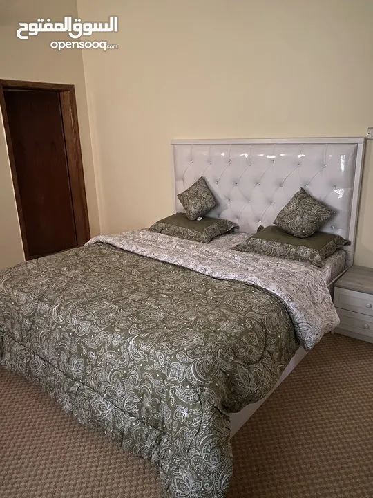 Good condition bedroom set