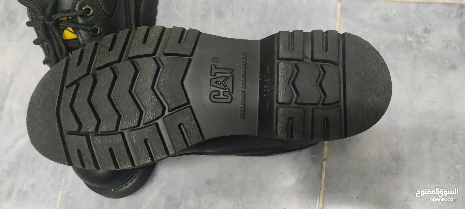 Cat Safety shoes brand new