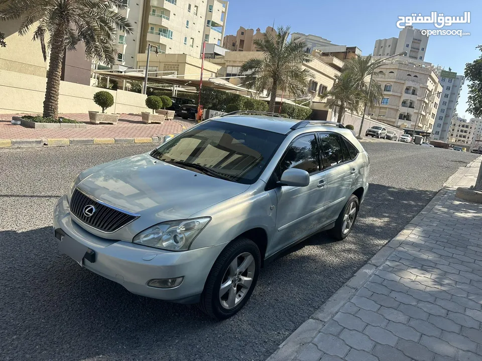 جيب لكزس RX350 موديل 2004