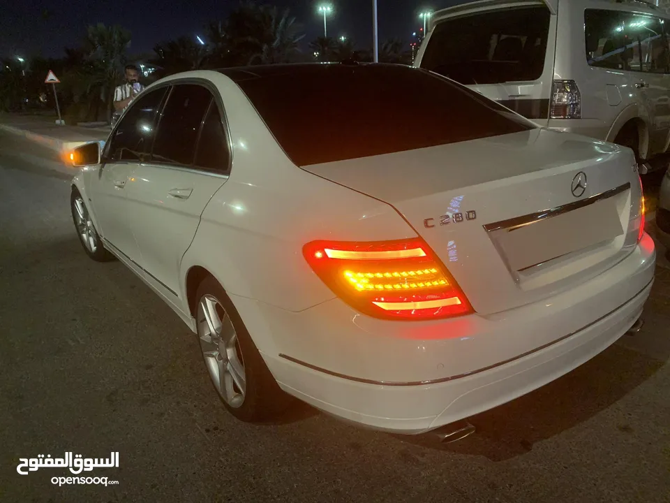 Mercedes Benz E280 C-CLASS Accident Free car