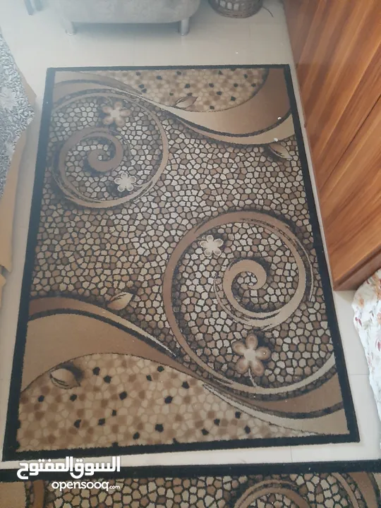 2 Carpets in very good condition