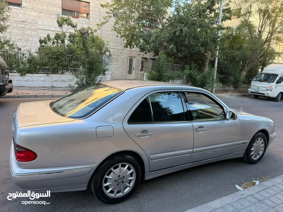 مرسيدس بنز قرش ونص بحاله الشركه