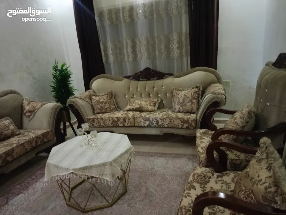 راقي جدا بحاله ممتازه