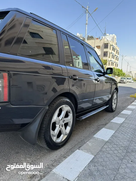 رنج روفر فوج Range Rover Vogue محول 2012 للبيع مع الرقم بسعر مغري