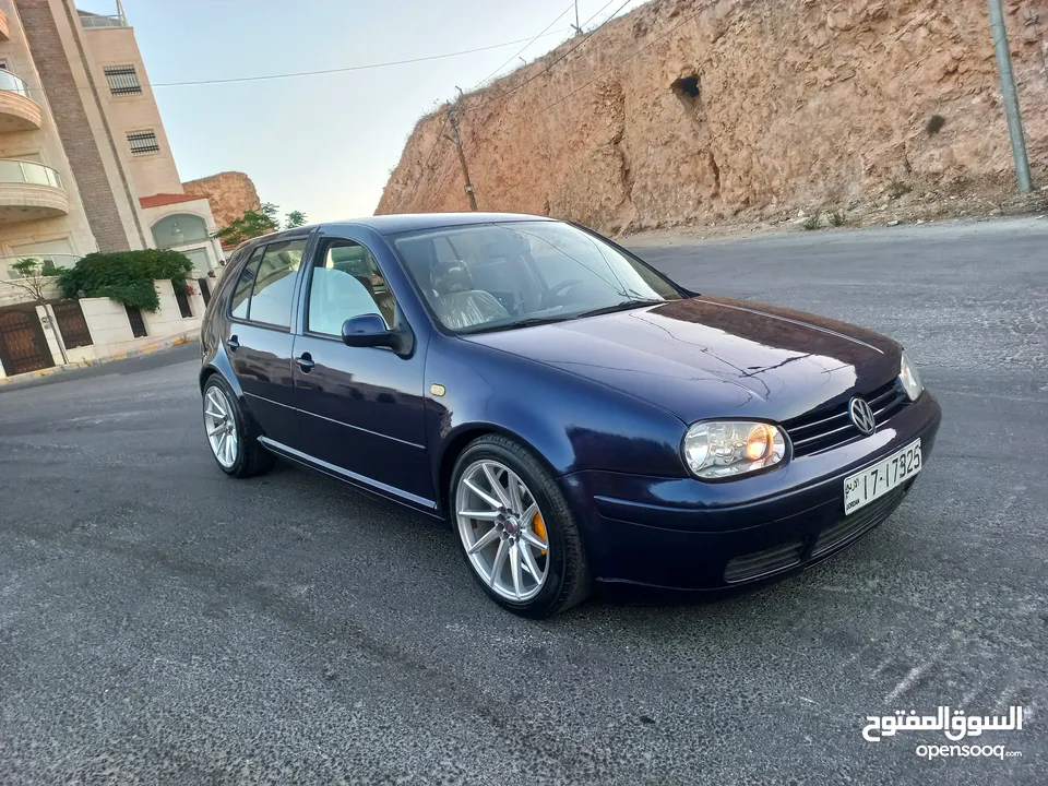 جولف MK4 موديل 2003 مميزه للبيع