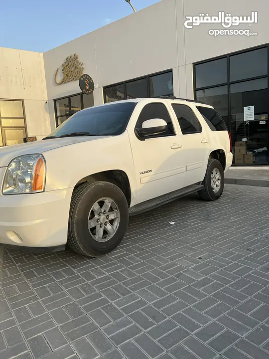 تم تخفيض السعر للبيع GMC YUKON SLE 2013 جي أم سي يوكون 2013 SLE قابل للبدل اقراء الوصف