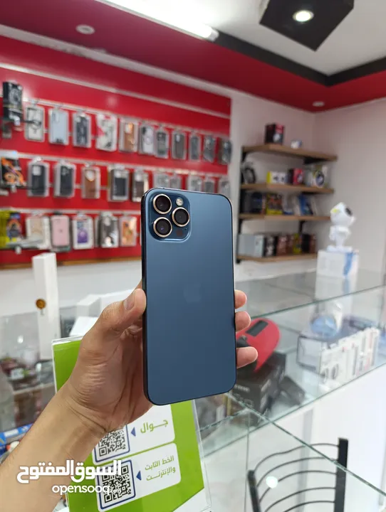 iPhone 12 pro max مستخدم نضيف