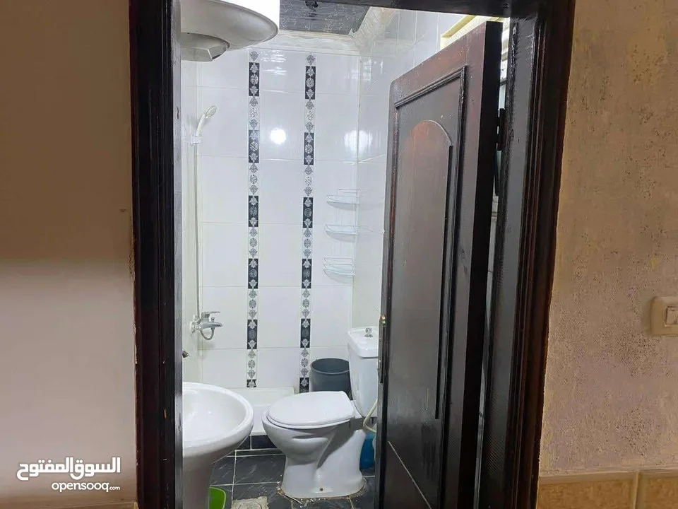 شقة للايجار مفروشة في موقع حيوي قرب الضمان الاجتماعي