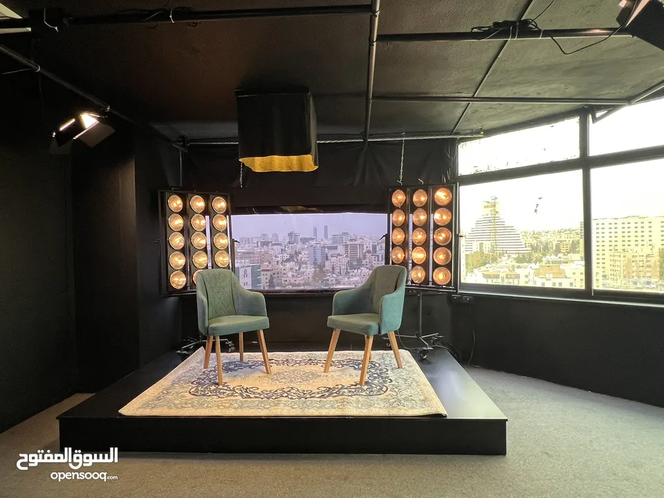 تصوير البودكاست فيديو اعلاني مونتاج  ستوديو كروما تسجيل صوتي انميشن موشن جرافيك سوشال ميديا