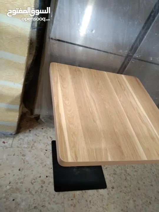 طاولة خشب القاعدة معدن