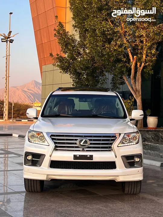 Lexus 570 GCC V8 2012 full option price 95,000 A