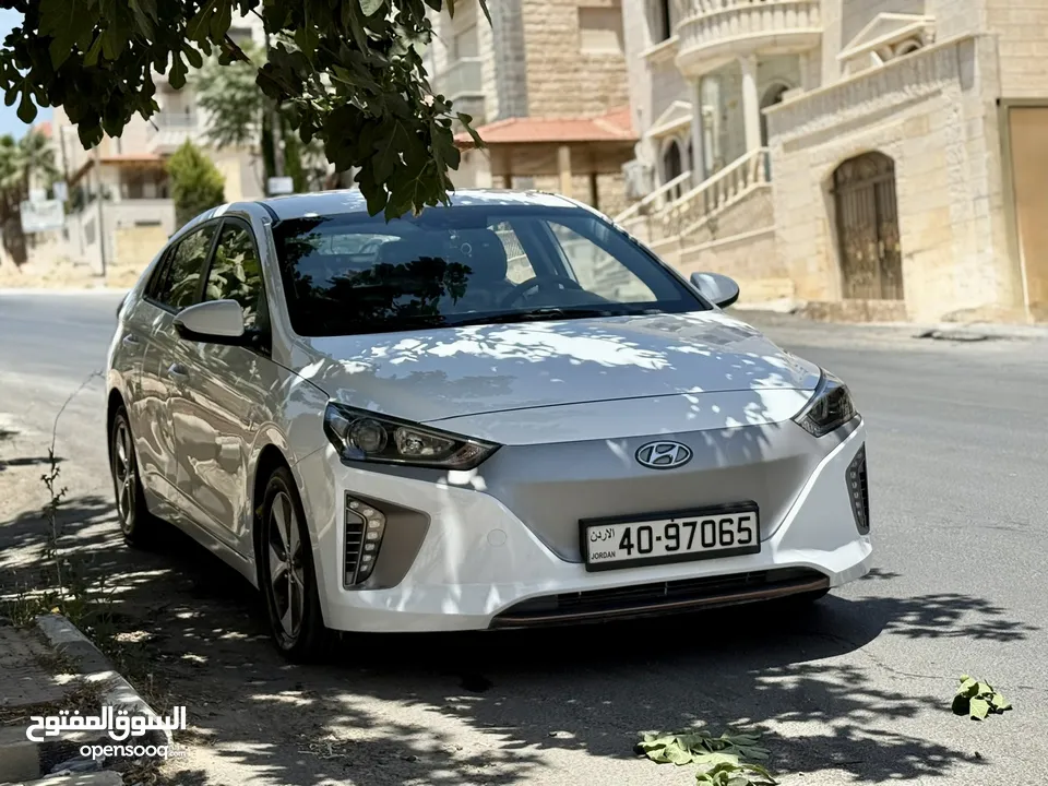 هيونداي ايونيك 2018 فل وفحص ماشيه 90 الف كاش واقساط بدفعه 2000 دينار