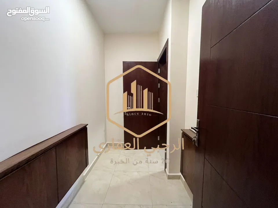 شقة / للايجار / 3نوم / طابق اول من فيلا / 200 متر / دابوق