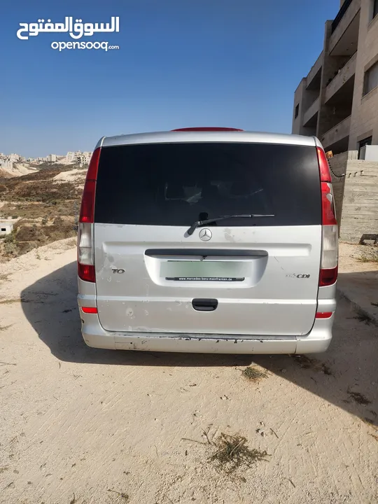 مرسيدس فيتو 218