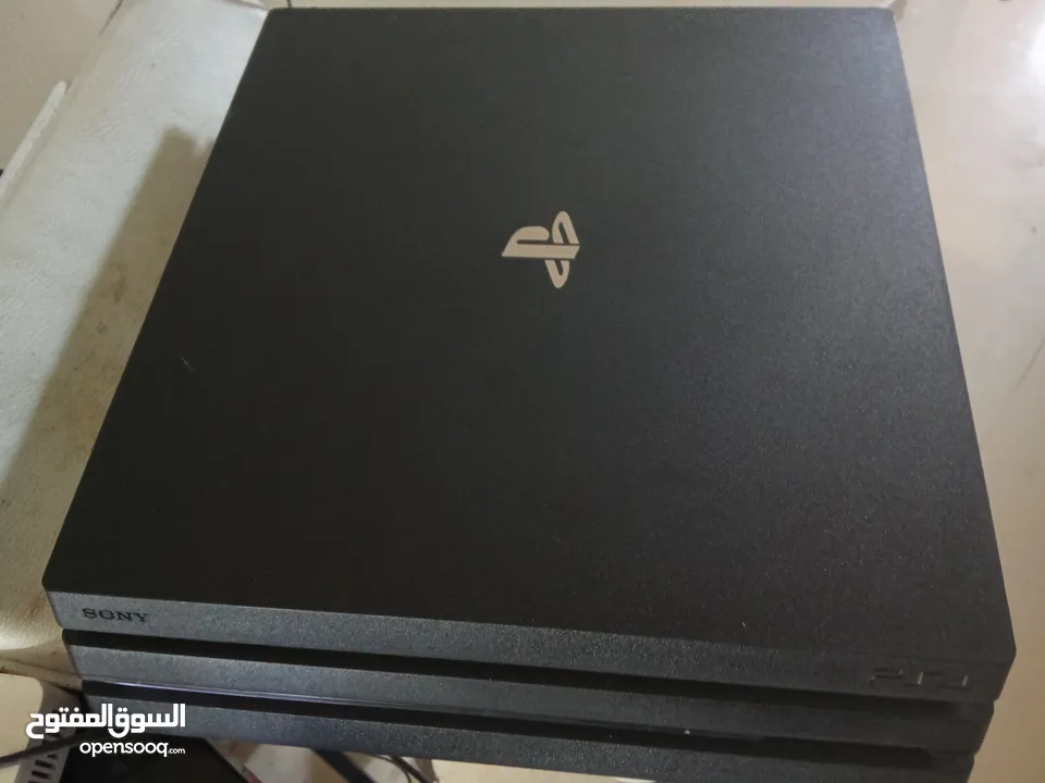 ps4proمستعمل 5اشهر