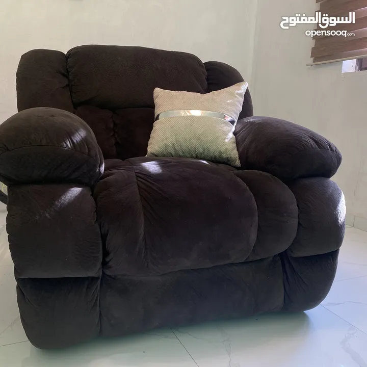 كرسي ريكلاينر عدد 2