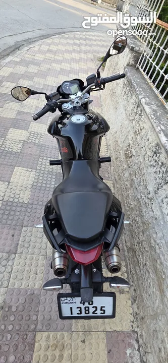 دراجة ابريليا 750 cc بحالة ممتازة 2016 ماشية 24000 فقط مالك ثاني صيانة دورية في الشركة 3200 دينار