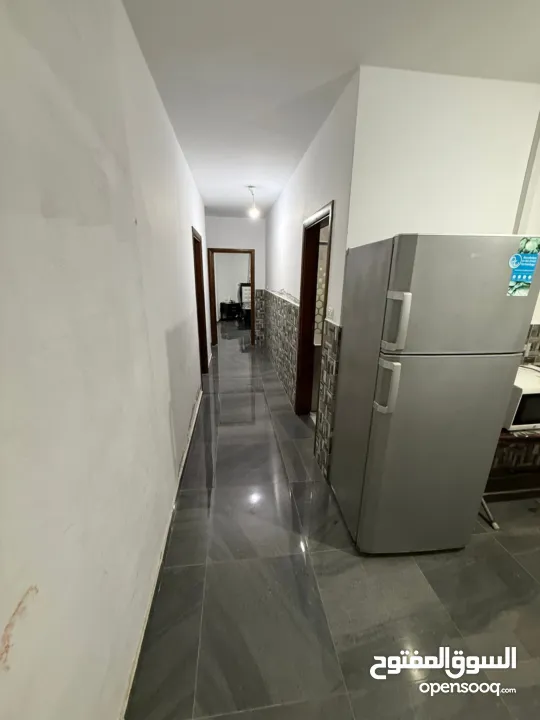 شقه نظام استوديو مفروش للايجار في الطيرة خلف مطعم لازورد 3غرف دون وسيط الايجار 1800ش الايجار