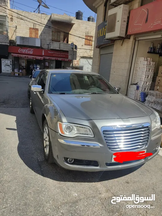 كرايسلر 2012 للبيع