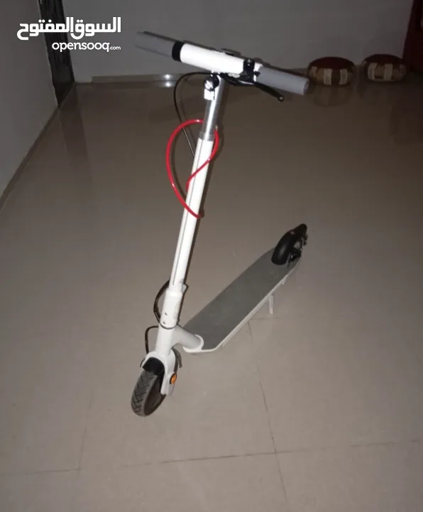 سكوتر كهرباء نوع اوكاي مع شاشه تحكم