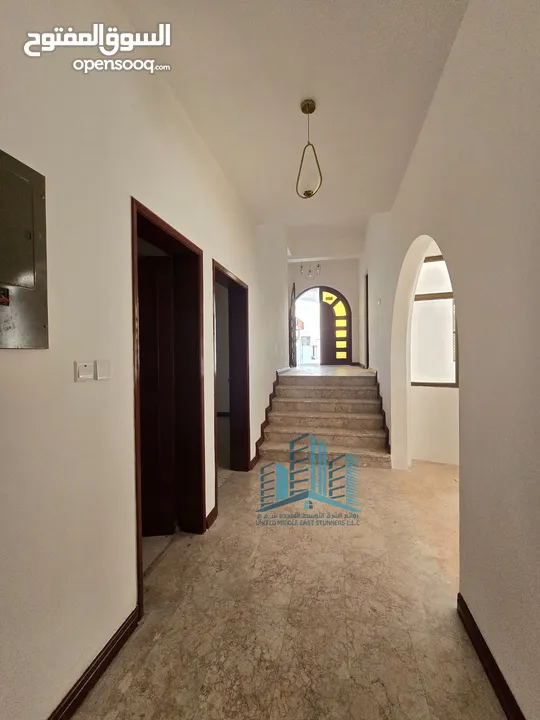 Well Maintained Independent 5+1 BR Villa