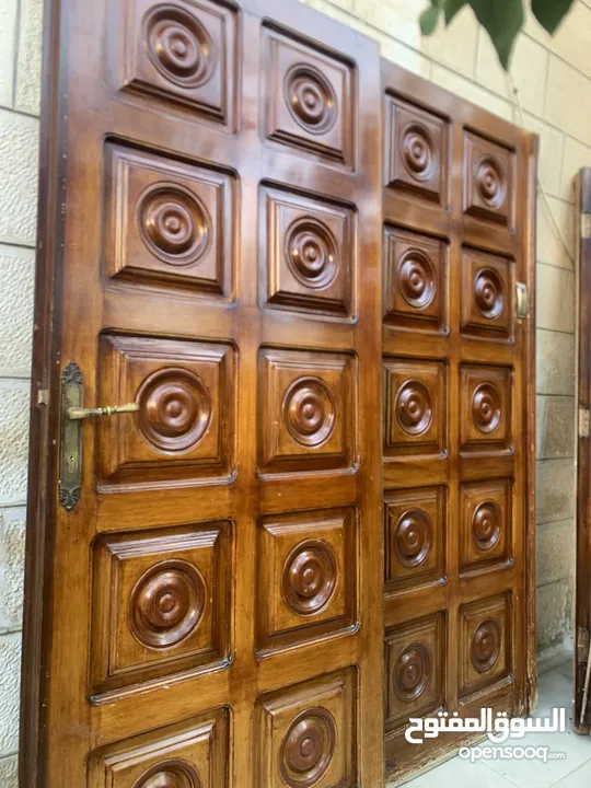 باب خشب للبيع