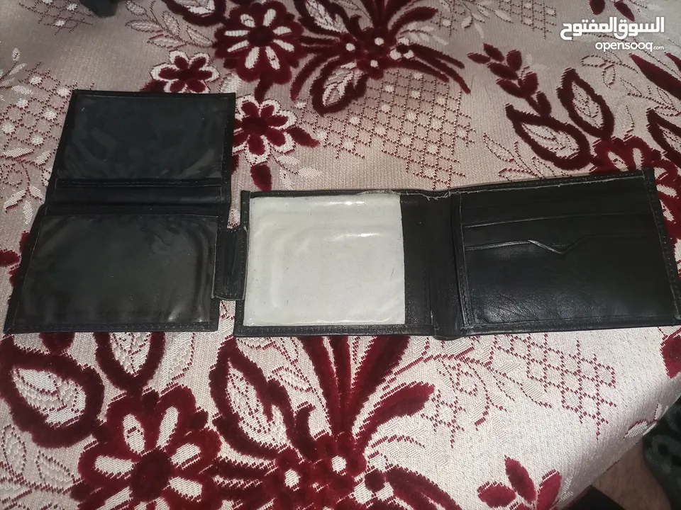 محافظ عدد اتنين جديد ووحده مستعمله اسبوع بحالة الوكاله