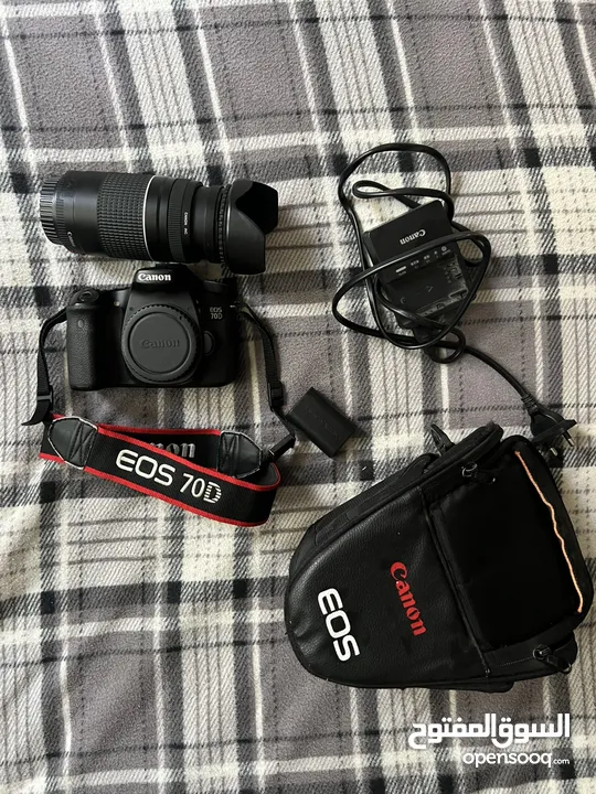 عدسة كانون 75-300