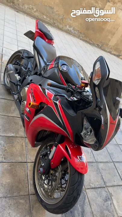 هوندا CBR 1000 للبيع