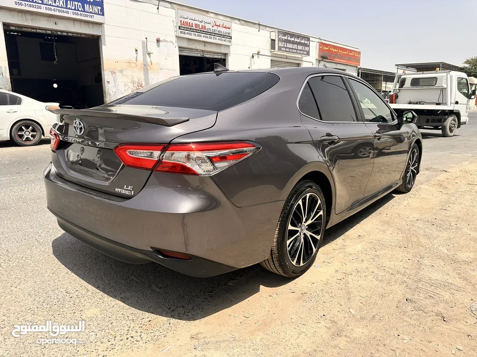 Toyota Camry LE 2019 Hybrid