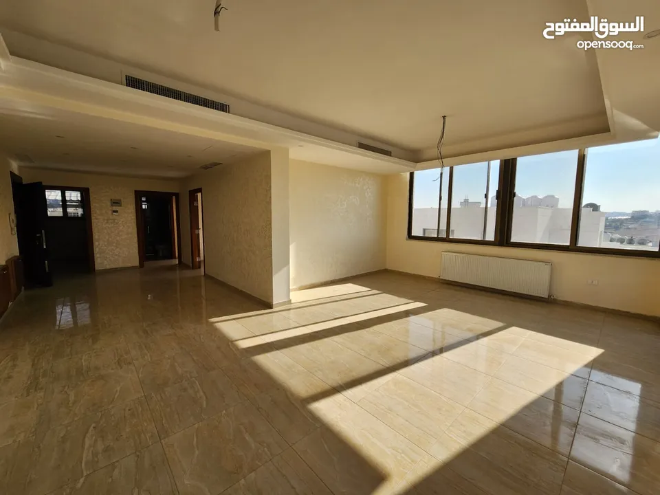شقة مع روف منفصلين للبيع في دير غبار ref: 14232