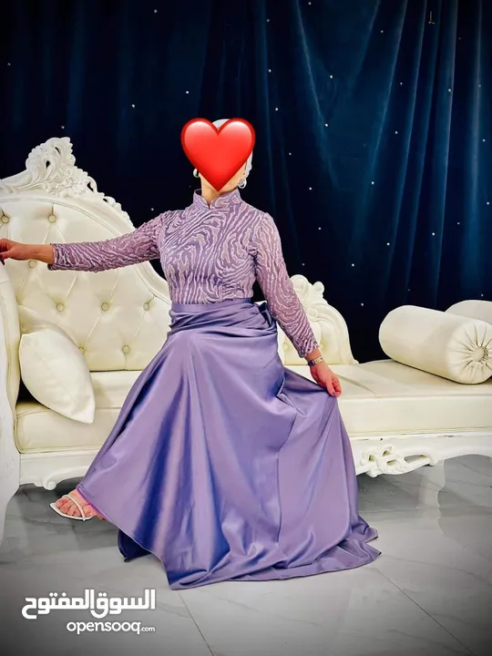 فساتين للبيع