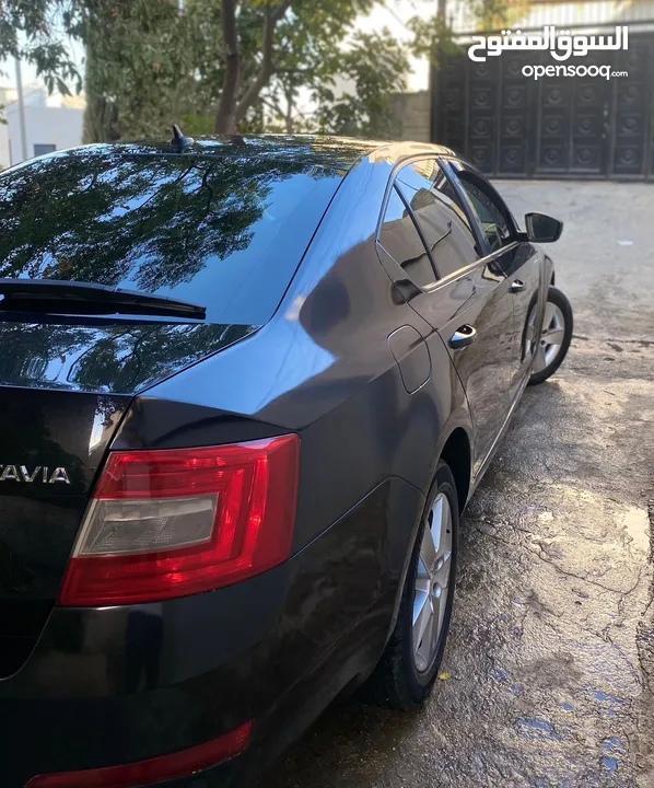 سكودا اوكتافيا  2014