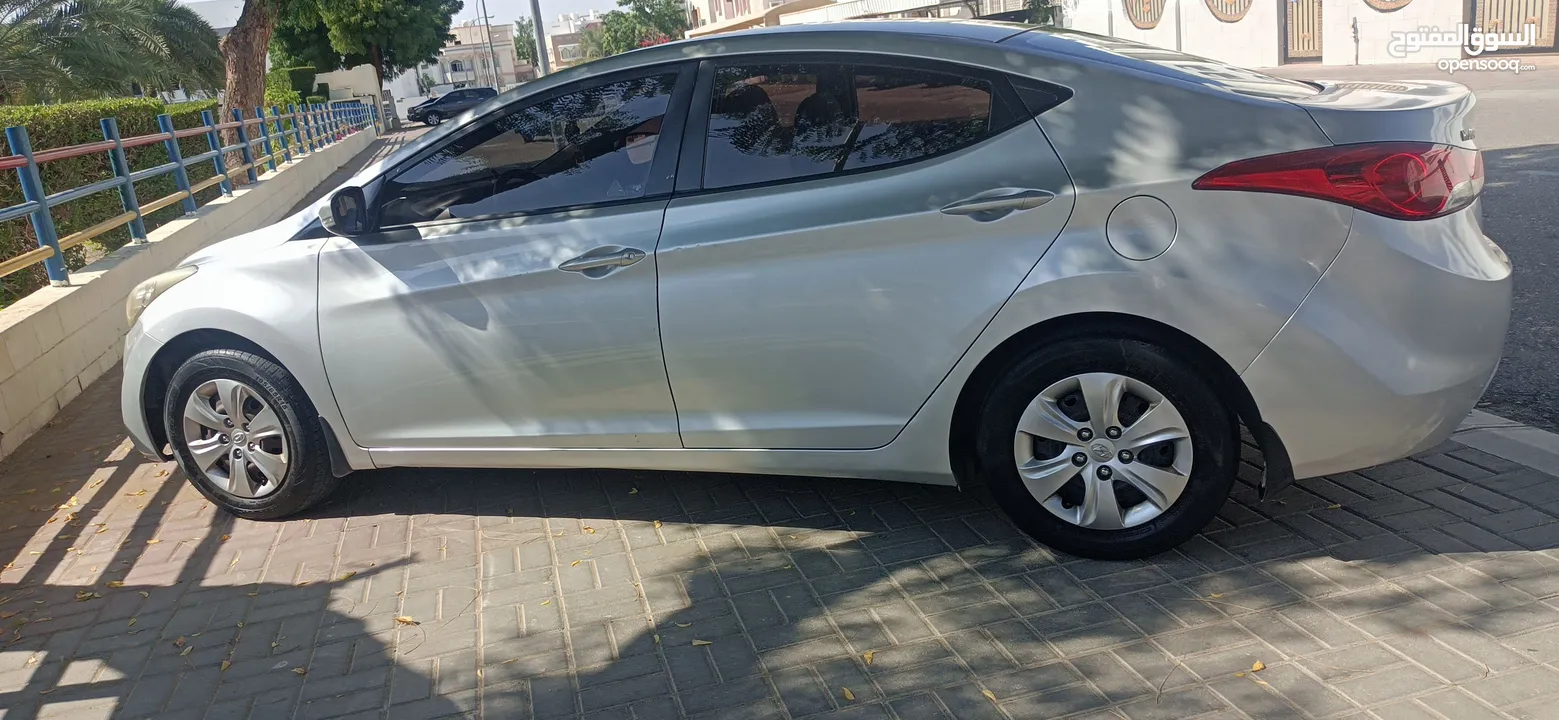 Hyundai Elantra 2013