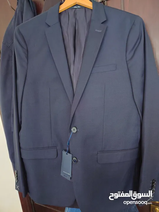 Mango blazer Navy blue size medium/ جاكيت بدلة مانجو جديد مع ليبل