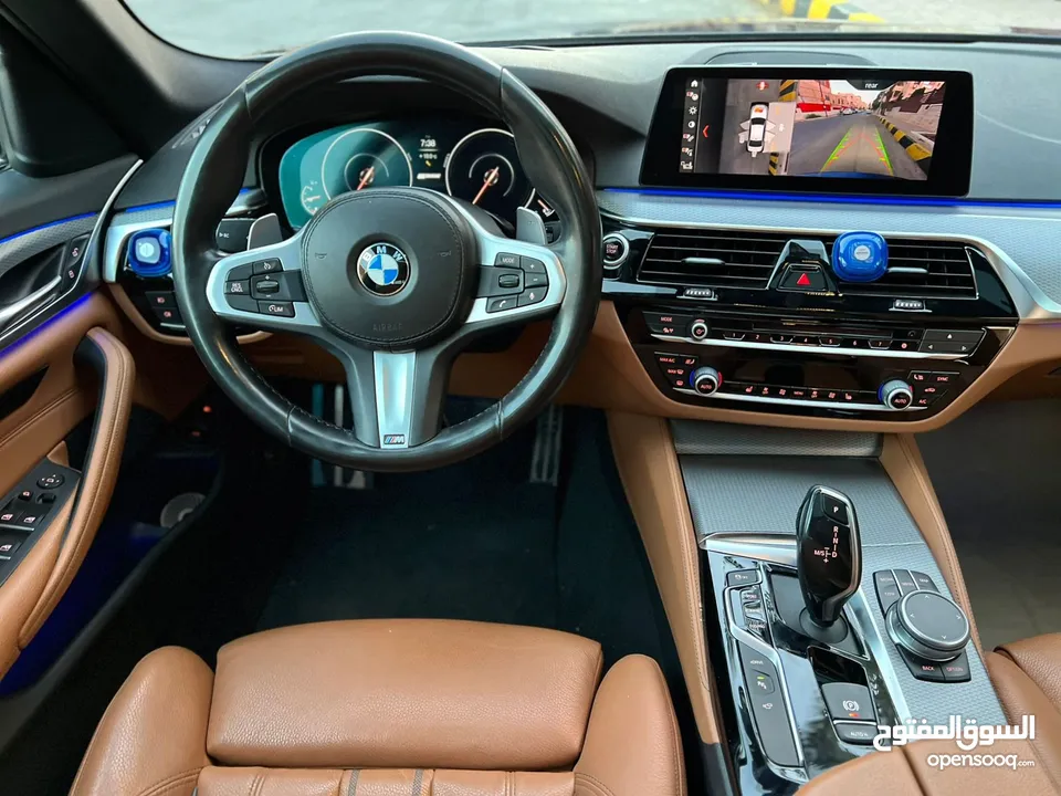 BMW 530e 2019 M sport package  Bought from dealership abo Khader 1 owner  Fully loaded 7 Jayed