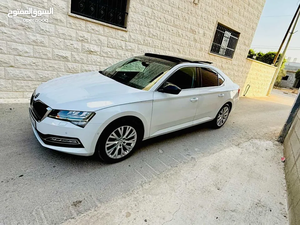 سكودا سوبير 2022 للبيع