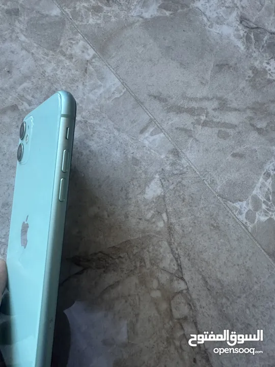 iphone 11 (256g) شغال 100‎%‎