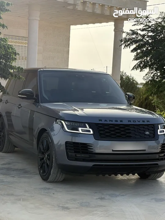 ‏Range Rover Vougue Autobiography Black edition plug in hybrid2020